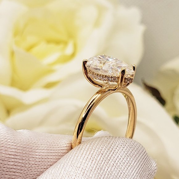 14K Yellow Gold 3 carats Pear Shaped Cut Moissanite Engagement Ring - Picture 13 of 13